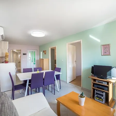 Angela Apartamento